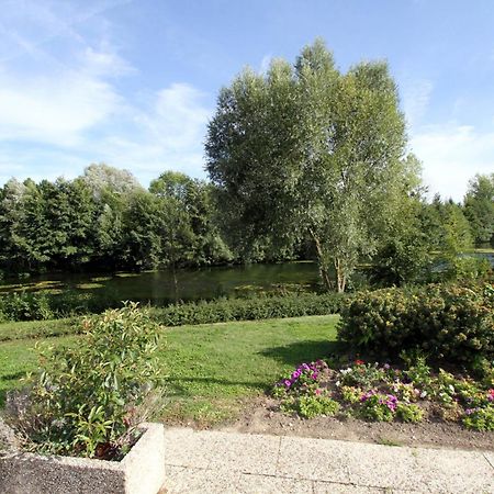Ibis Chateau-Thierry Эссом-сюр-Марн Экстерьер фото